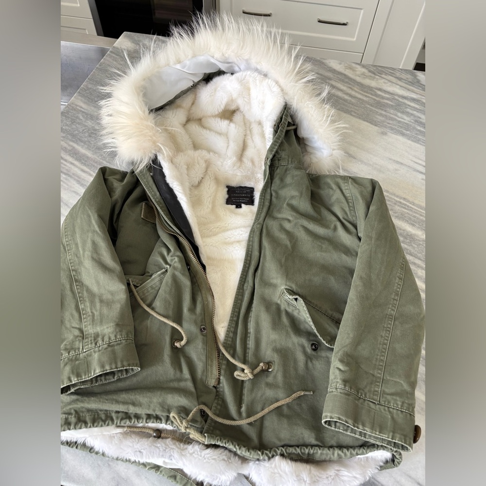 Macmookong Mac jacket size small very rare and unique celebrity vibe
